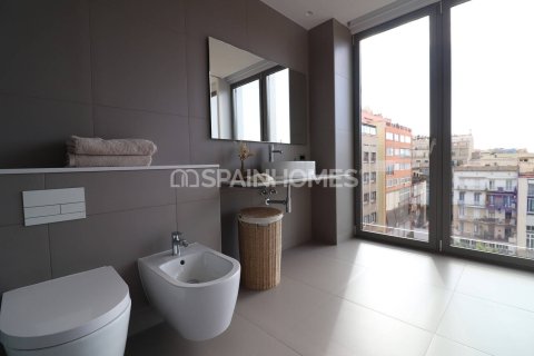 Продажа квартиры Барселона, Испания 4 спальни, 185м2 №138984 - фото 15