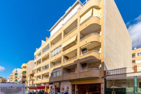 Lägenhet till salu i Torrevieja, Alicante, Spanien 3 sovrum, Nr. 146636 - foto 1