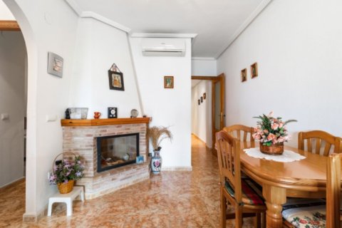 Lägenhet till salu i Torrevieja, Alicante, Spanien 3 sovrum, Nr. 146636 - foto 6