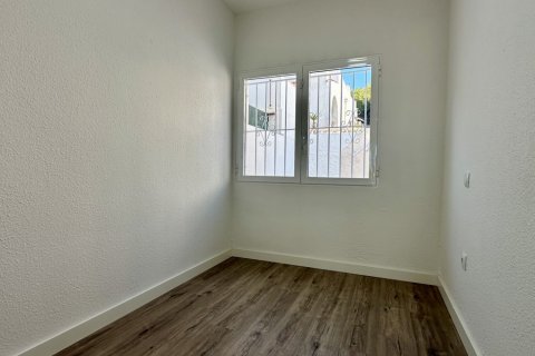 Bungalow till salu i Alicante, Spanien 2 sovrum, 58 kvm. Nr. 146633 - foto 15