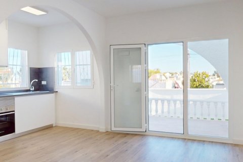 Bungalow till salu i Alicante, Spanien 2 sovrum, 58 kvm. Nr. 146633 - foto 5