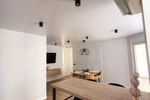 Lägenhet till salu i Torrevieja, Alicante, Spanien 3 sovrum, 102 kvm. Nr. 146635 - foto 3