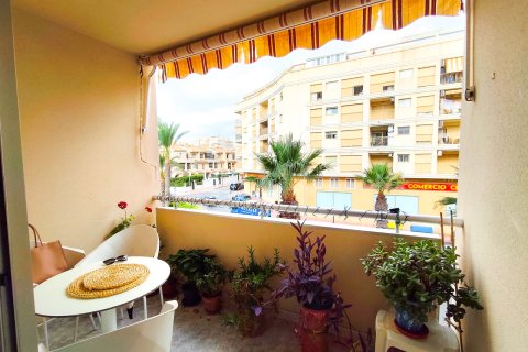 Huoneisto myytävänä Guardamar del Segura, Alicante, Espanja, 2 makuuhuonetta, 75 m2 No. 192318 - kuva 14