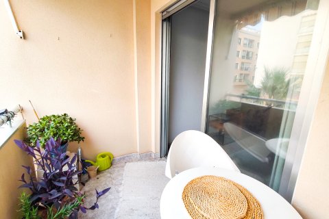 Huoneisto myytävänä Guardamar del Segura, Alicante, Espanja, 2 makuuhuonetta, 75 m2 No. 192318 - kuva 13