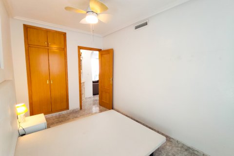 Huoneisto myytävänä Guardamar del Segura, Alicante, Espanja, 2 makuuhuonetta, 75 m2 No. 192318 - kuva 12