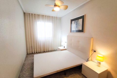 Huoneisto myytävänä Guardamar del Segura, Alicante, Espanja, 2 makuuhuonetta, 75 m2 No. 192318 - kuva 11