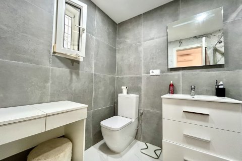 Huvila myytävänä Villamartin, Alicante, Espanja, 3 makuuhuonetta, 160 m2 No. 192317 - kuva 13