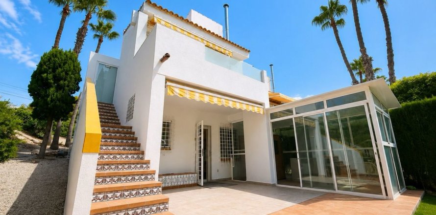 Huvila Villamartin, Alicante, Espanja 3 makuuhuonetta, 160 m2 No. 192317