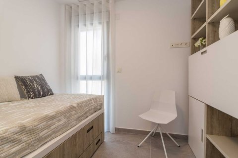 Bungalowi myytävänä Torrevieja, Alicante, Espanja, 3 makuuhuonetta, 83 m2 No. 76771 - kuva 16