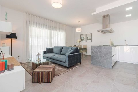 Bungalowi myytävänä Torrevieja, Alicante, Espanja, 3 makuuhuonetta, 83 m2 No. 76771 - kuva 13