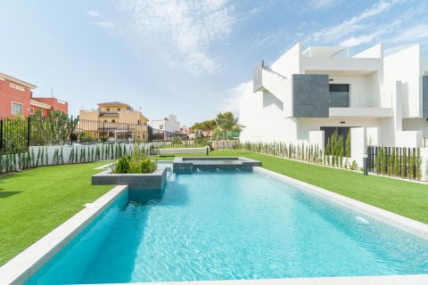 Bungalowi myytävänä Torrevieja, Alicante, Espanja, 3 makuuhuonetta, 83 m2 No. 76771 - kuva 20