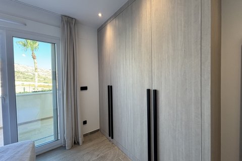 Продажа квартиры в Ломас де ла Хулиана, Аликанте, Испания 3 спальни, 90м2 №192331 - фото 17