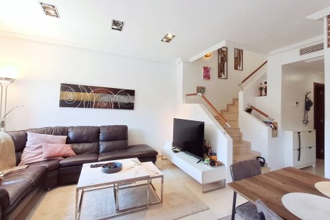 Продажа квартиры в Кабо Роиг, Аликанте, Испания 2 спальни, 80м2 №192329 - фото 2