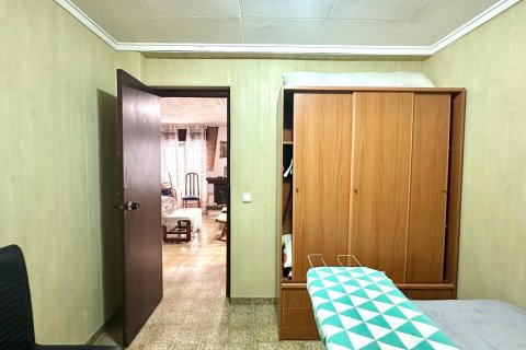 Kaupunkipientalo myytävänä Torrevieja, Alicante, Espanja, 4 makuuhuonetta, 144 m2 No. 192328 - kuva 27