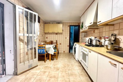 Kaupunkipientalo myytävänä Torrevieja, Alicante, Espanja, 4 makuuhuonetta, 144 m2 No. 192328 - kuva 15
