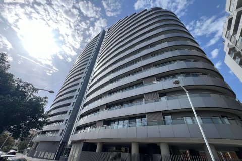 Huoneisto myytävänä Mislata, Valencia, Espanja, 1 makuuhuone, 110 m2 No. 167648 - kuva 4