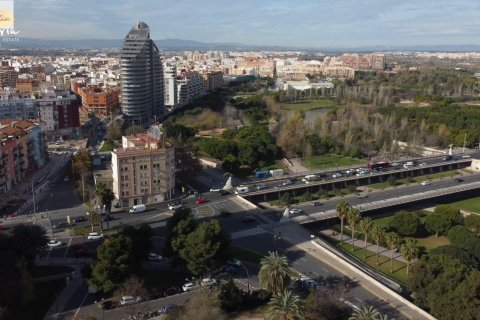 Huoneisto myytävänä Mislata, Valencia, Espanja, 1 makuuhuone, 110 m2 No. 167648 - kuva 3