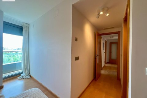 Huoneisto myytävänä Mislata, Valencia, Espanja, 1 makuuhuone, 110 m2 No. 167648 - kuva 10