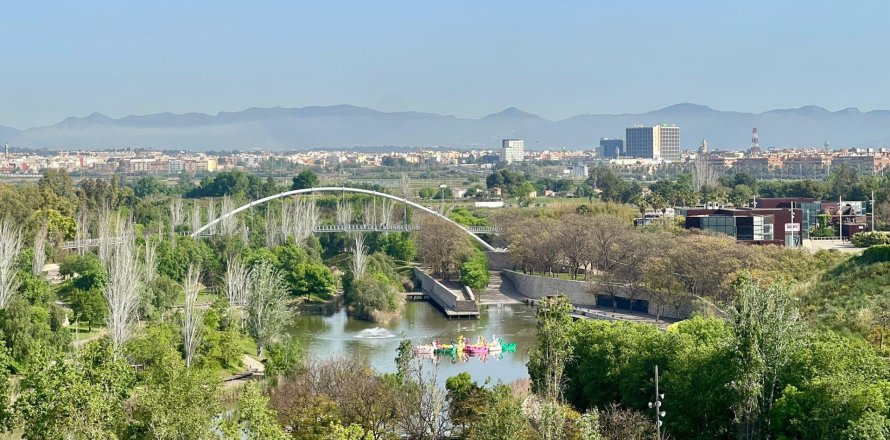 Huoneisto Mislata, Valencia, Espanja 1 makuuhuone, 110 m2 No. 167648