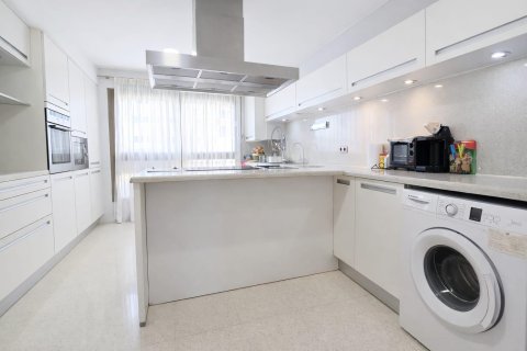 Apartament w Benidorm, Alicante, Hiszpania 3 sypialnie, 200 mkw. nr 167650 – zdjęcie 4