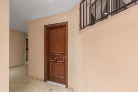 Продажа квартиры в Торревьеха, Аликанте, Испания 2 спальни, 66м2 №167652 - фото 24