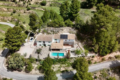 Villa in Sella, Alicante, Spain 3 bedrooms, 354 sq.m. No. 167653