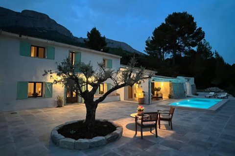 Villa for sale in Sella, Alicante, Spain 3 bedrooms, 354 sq.m. No. 167653 - photo 6