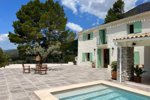 Villa for sale in Sella, Alicante, Spain 3 bedrooms, 354 sq.m. No. 167653 - photo 3