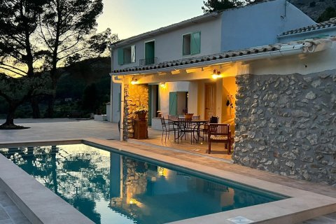 Villa in Sella, Alicante, Spain 3 bedrooms, 354 sq.m. No. 167653