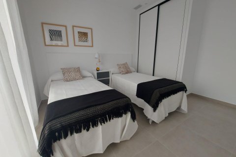 Продажа виллы Торре-Пачеко, Мурсия, Испания 2 спальни, 74м2 №134332 - фото 21