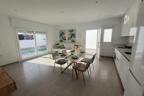 Продажа виллы Торре-Пачеко, Мурсия, Испания 2 спальни, 74м2 №134332 - фото 13