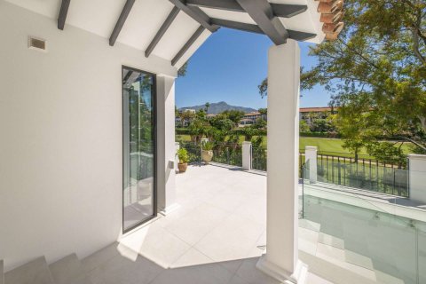 Villa in Benahavis, Malaga, Spanien 5 Schlafzimmer, 492 m2 Nr. 177716
