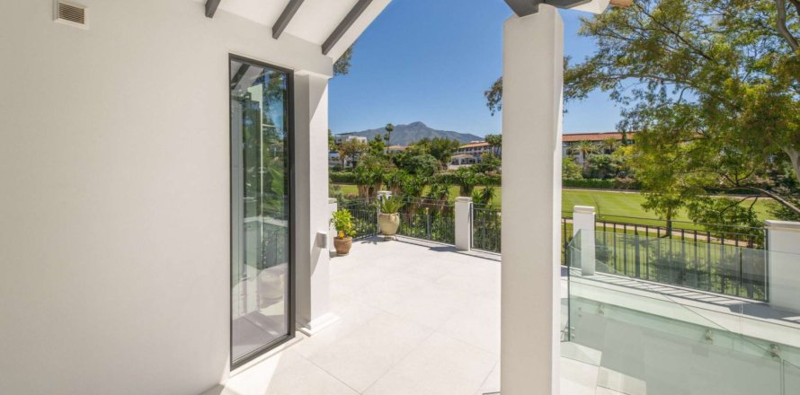 Villa à Benahavis, Malaga, Espagne 5 chambres, 492 m2 No. 177716