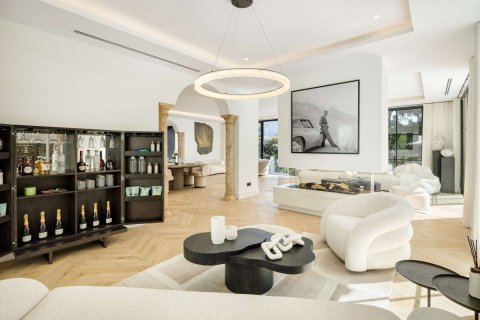 Villa à vendre à Benahavis, Malaga, Espagne, 5 chambres, 492 m2 No. 177716 - photo 17