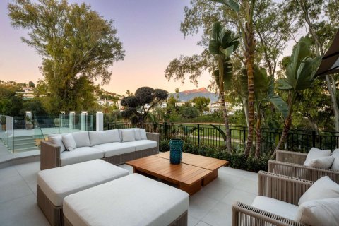Villa à vendre à Benahavis, Malaga, Espagne, 5 chambres, 492 m2 No. 177716 - photo 11