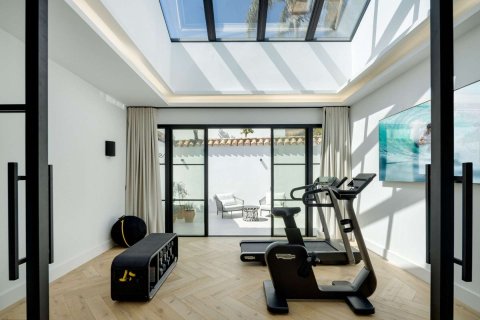 Villa à vendre à Benahavis, Malaga, Espagne, 5 chambres, 492 m2 No. 177716 - photo 20