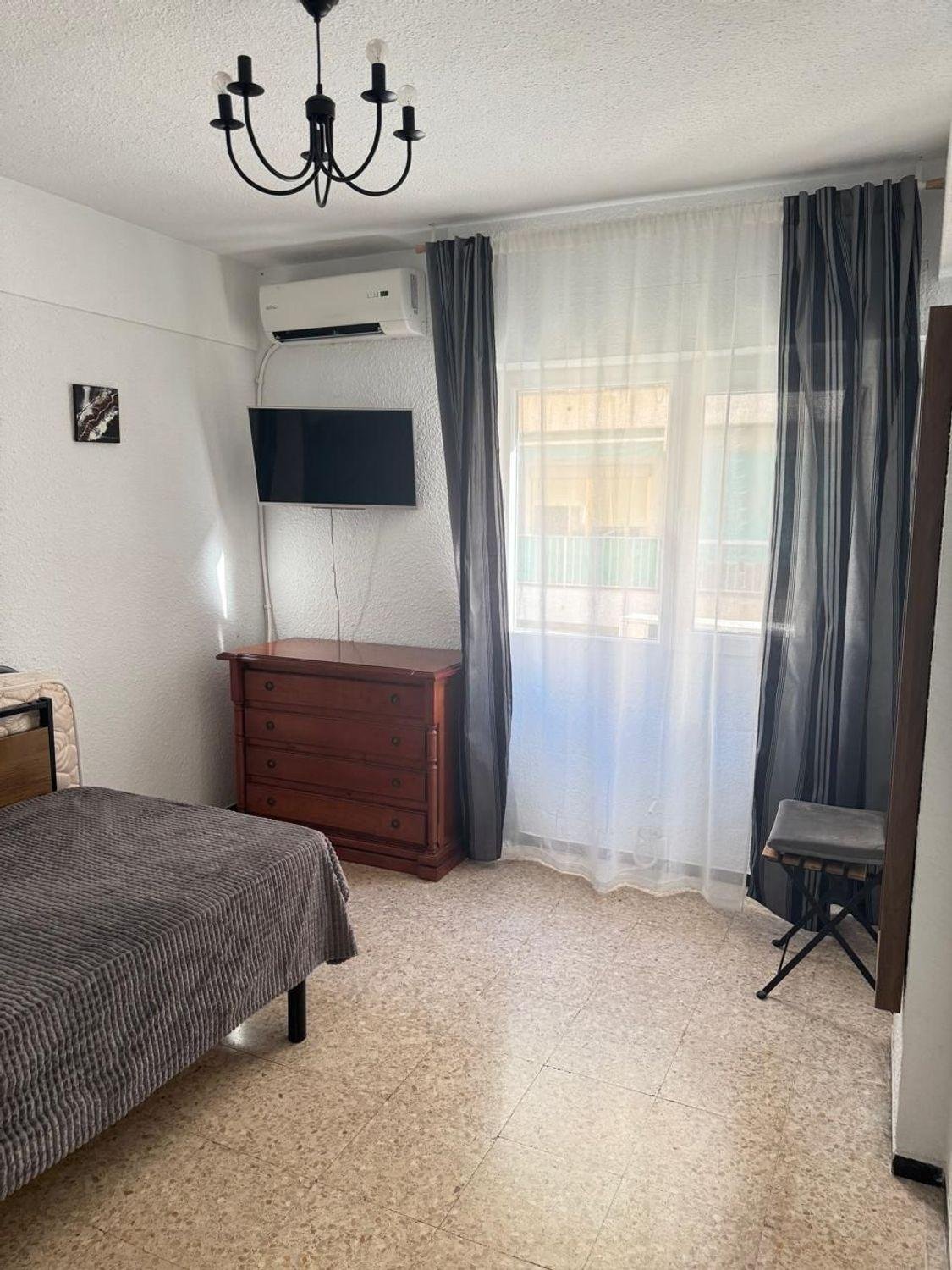Dzīvoklis Alicante, Spānijā 2 istabas, 80 m2 Nr. 182915