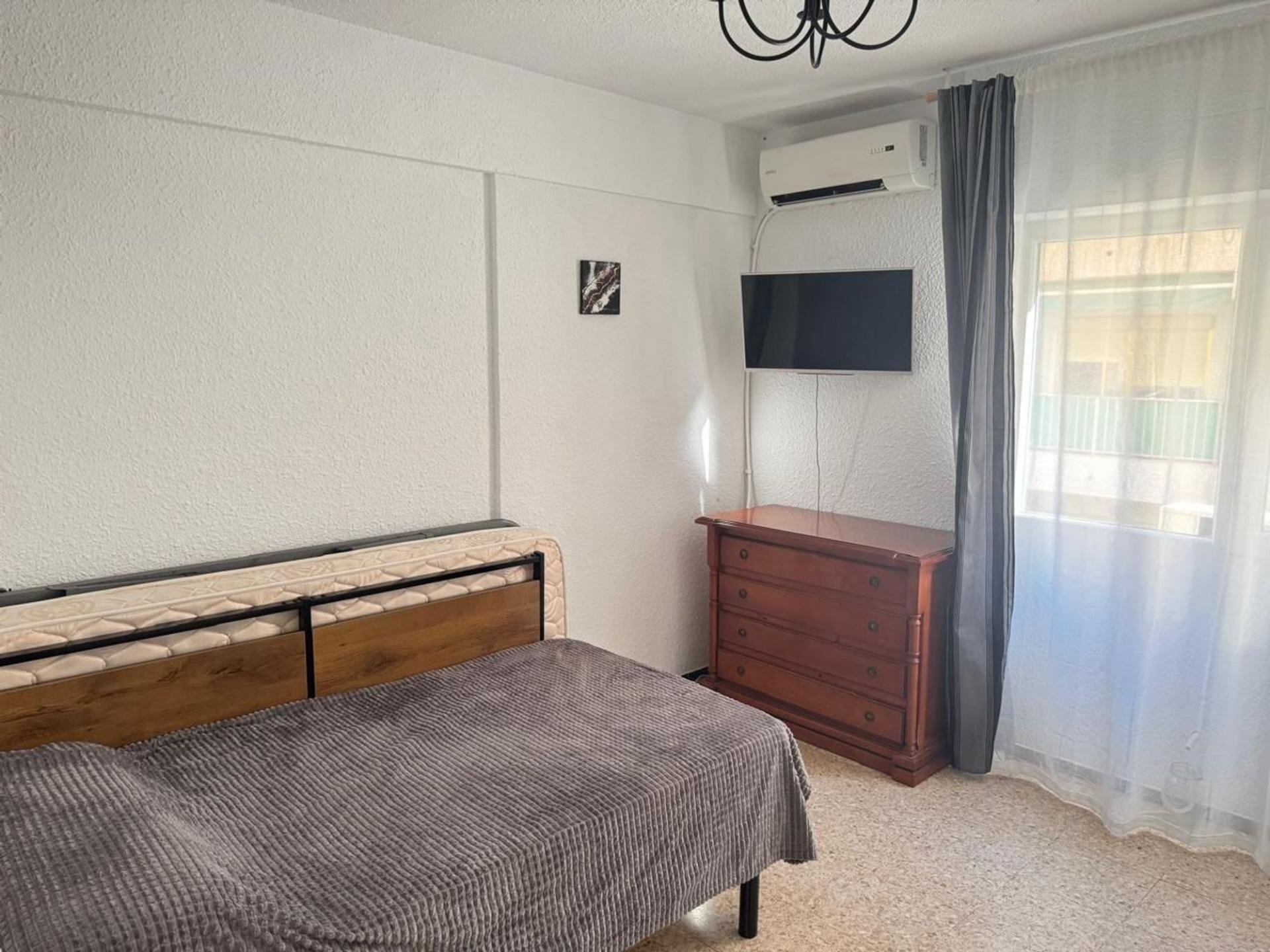 Dzīvoklis Alicante, Spānijā 2 istabas, 80 m2 Nr. 182915