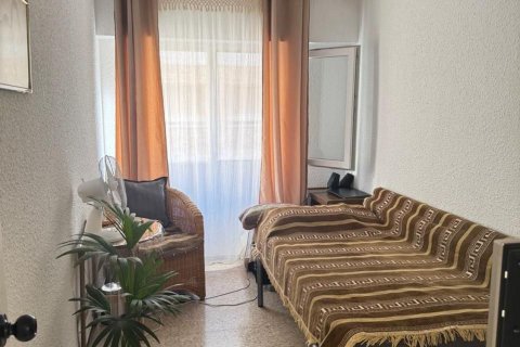 Продажа квартиры в Аликанте, Испания 2 спальни, 80м2 №182915 - фото 15