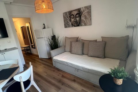 Penthouse for sale in Torrevieja, Alicante, Spain 1 bedroom, No. 182914 - photo 9