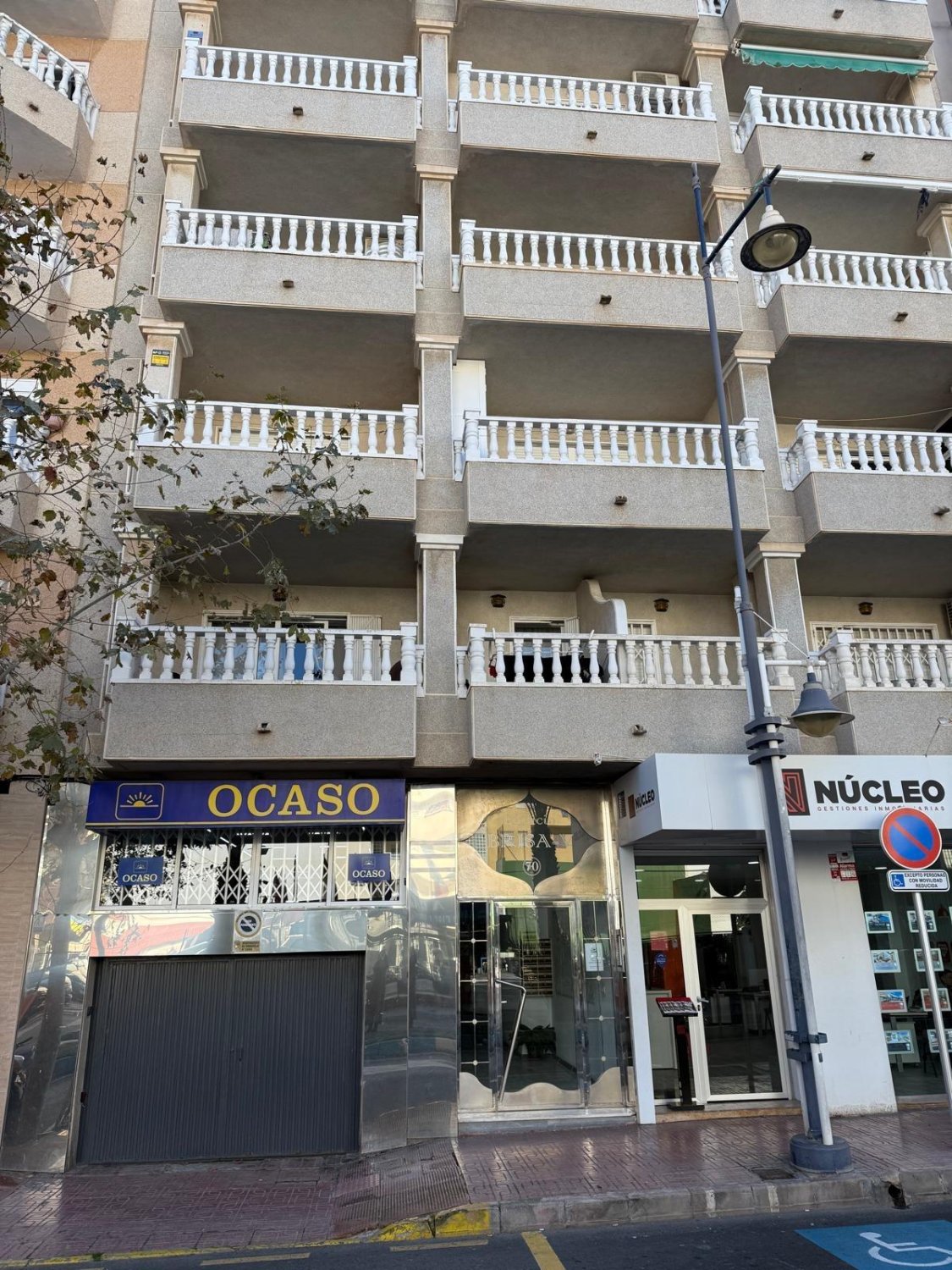 Parking à Torrevieja, Alicante, Espagne 33 m2 No. 182912