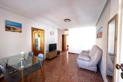 Bungalow for sale in Torrevieja, Alicante, Spain 2 bedrooms, 62 sq.m. No. 182910 - photo 8