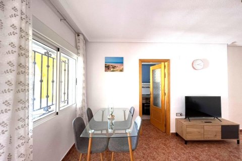 Bungalow for sale in Torrevieja, Alicante, Spain 2 bedrooms, 62 sq.m. No. 182910 - photo 7