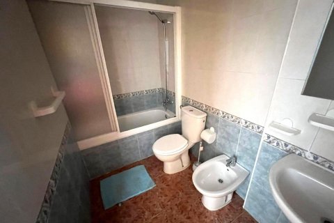 Bungalow for sale in Torrevieja, Alicante, Spain 2 bedrooms, 62 sq.m. No. 182910 - photo 15