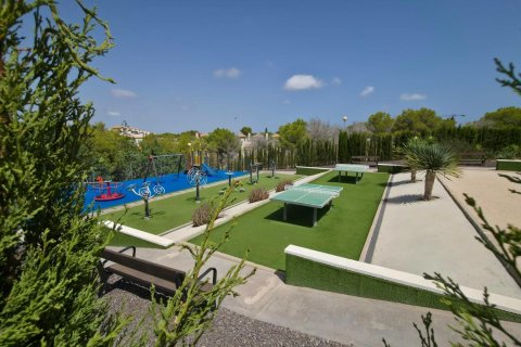 Bungalow for sale in Torrevieja, Alicante, Spain 2 bedrooms, 62 sq.m. No. 182910 - photo 22