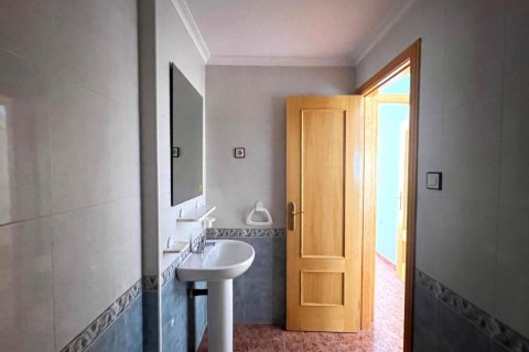 Bungalow for sale in Torrevieja, Alicante, Spain 2 bedrooms, 62 sq.m. No. 182910 - photo 17