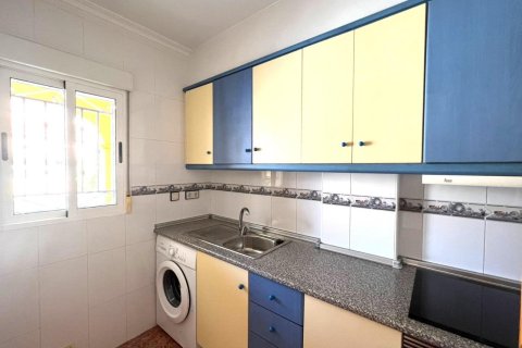 Bungalow for sale in Torrevieja, Alicante, Spain 2 bedrooms, 62 sq.m. No. 182910 - photo 13