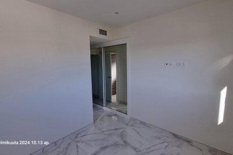Huoneisto myytävänä Villamartin, Alicante, Espanja, 2 makuuhuonetta, 82 m2 No. 146099 - kuva 12
