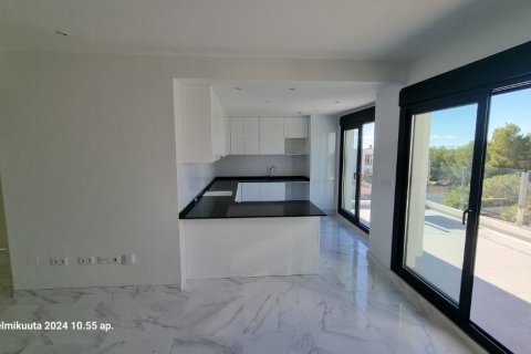 Huoneisto myytävänä Villamartin, Alicante, Espanja, 2 makuuhuonetta, 82 m2 No. 146099 - kuva 7