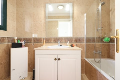 Kaupunkipientalo myytävänä Dehesa De Campoamor, Alicante, Espanja, 2 makuuhuonetta, 85 m2 No. 146096 - kuva 13